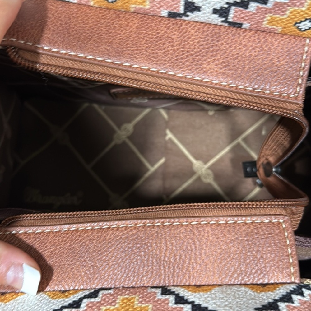 Wrangler Cream and Brown Patterned Tote - Picture 2 of 2